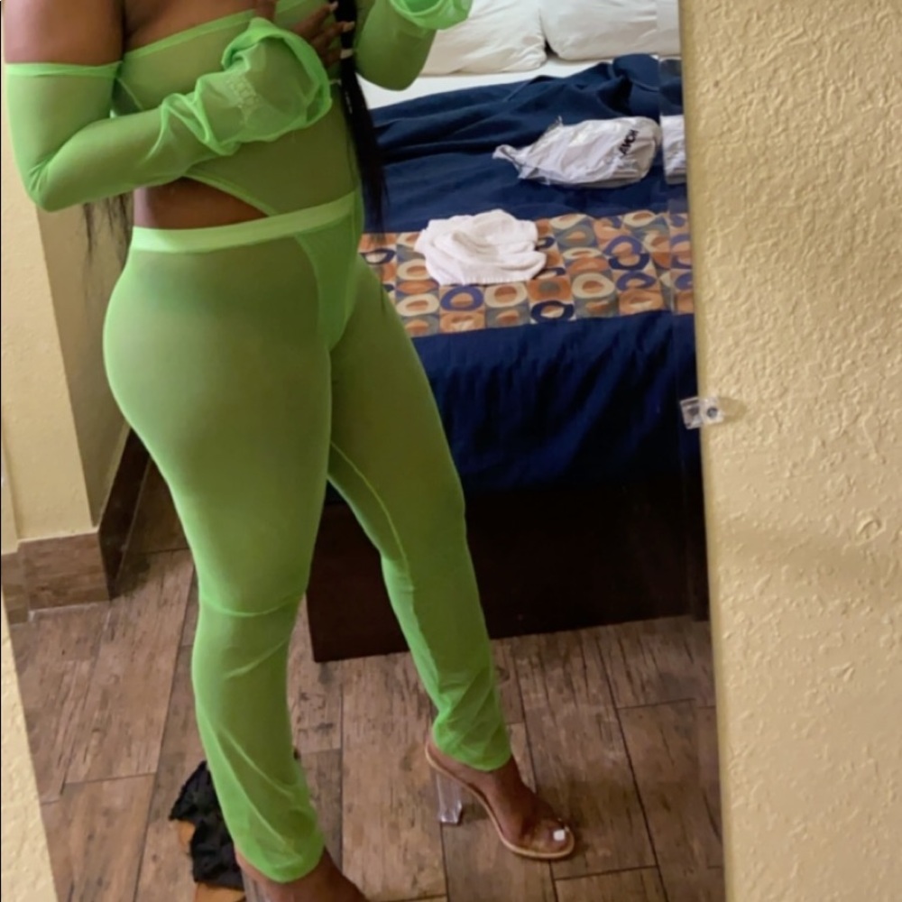 Two piece custom mesh outfit